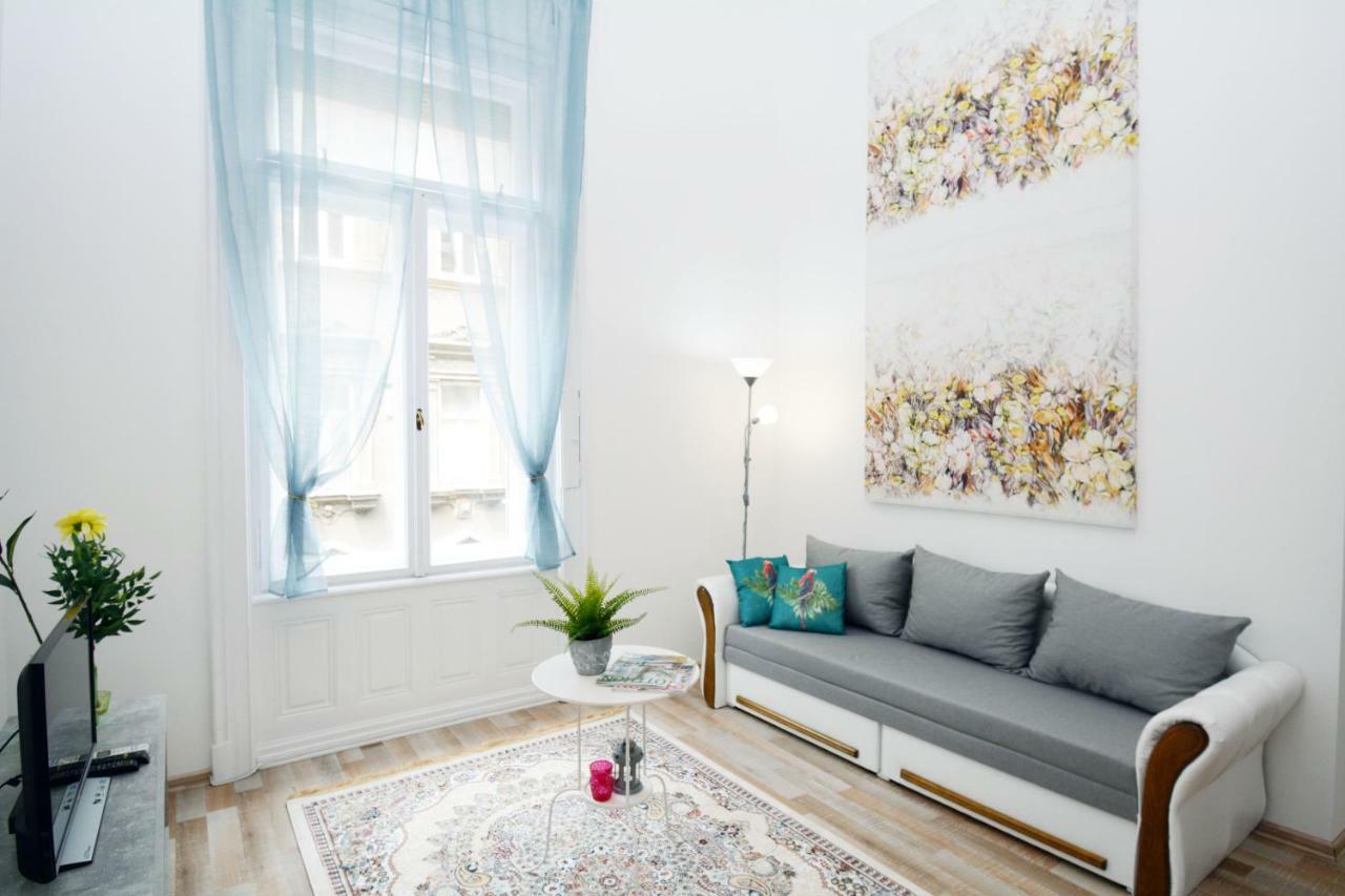 Lillybeth City Center Apartments Budapest Exterior photo